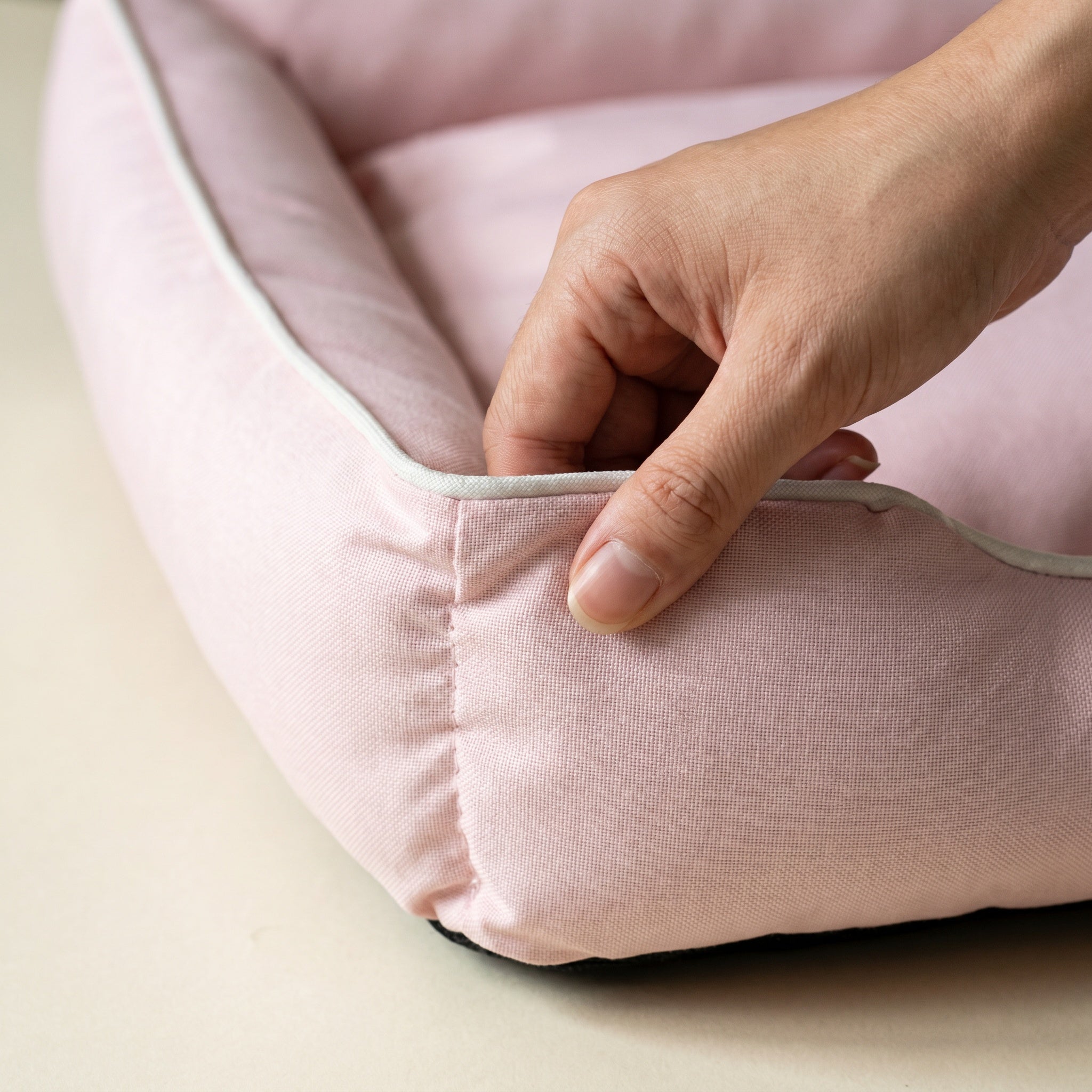 Panier pour chien en tissu résistant