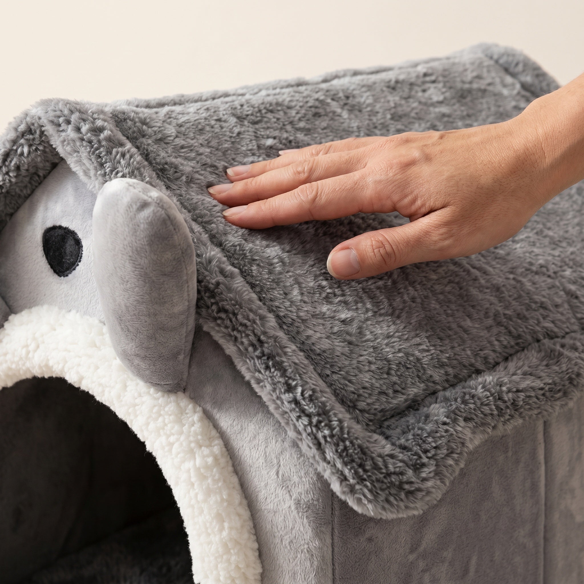 Niche pour chien en peluche grise