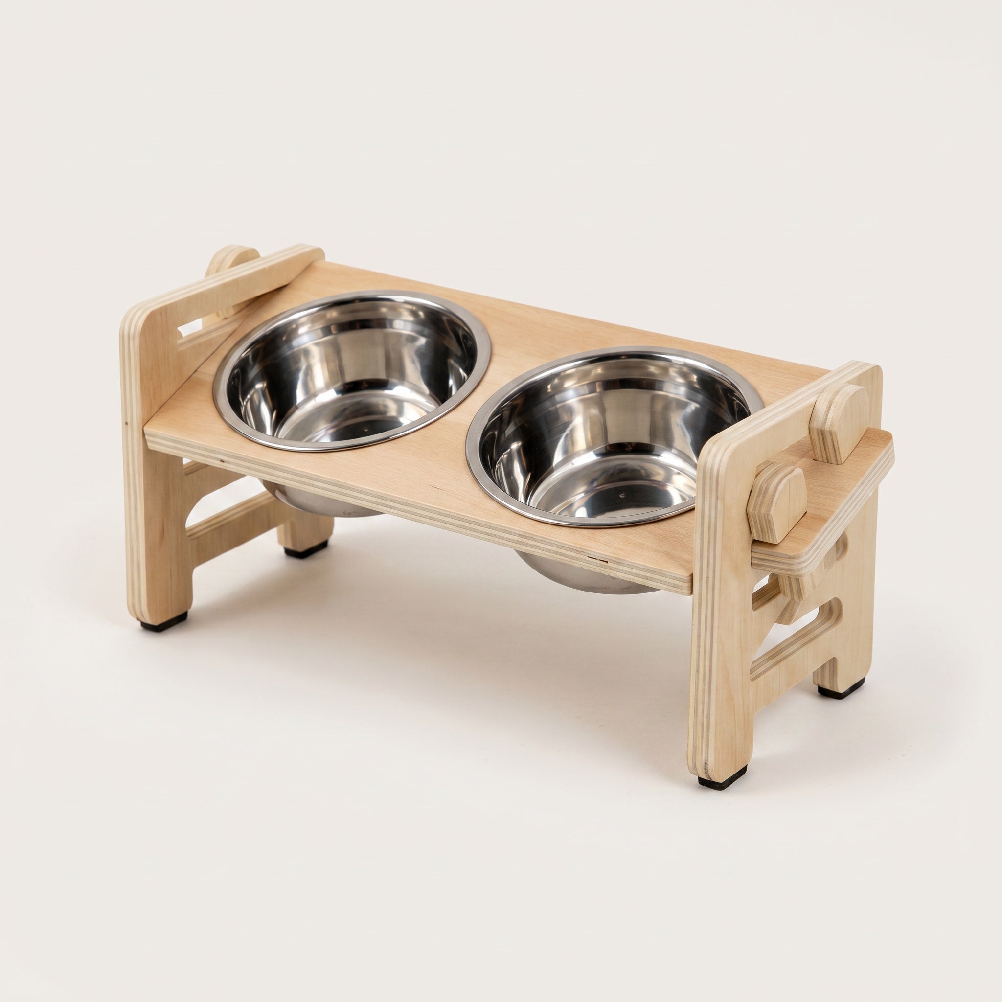 Gamelle Surélevée Bois et son tapis pour chien