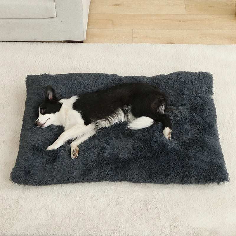 Panier de couchage pour chien en fausse fourrure