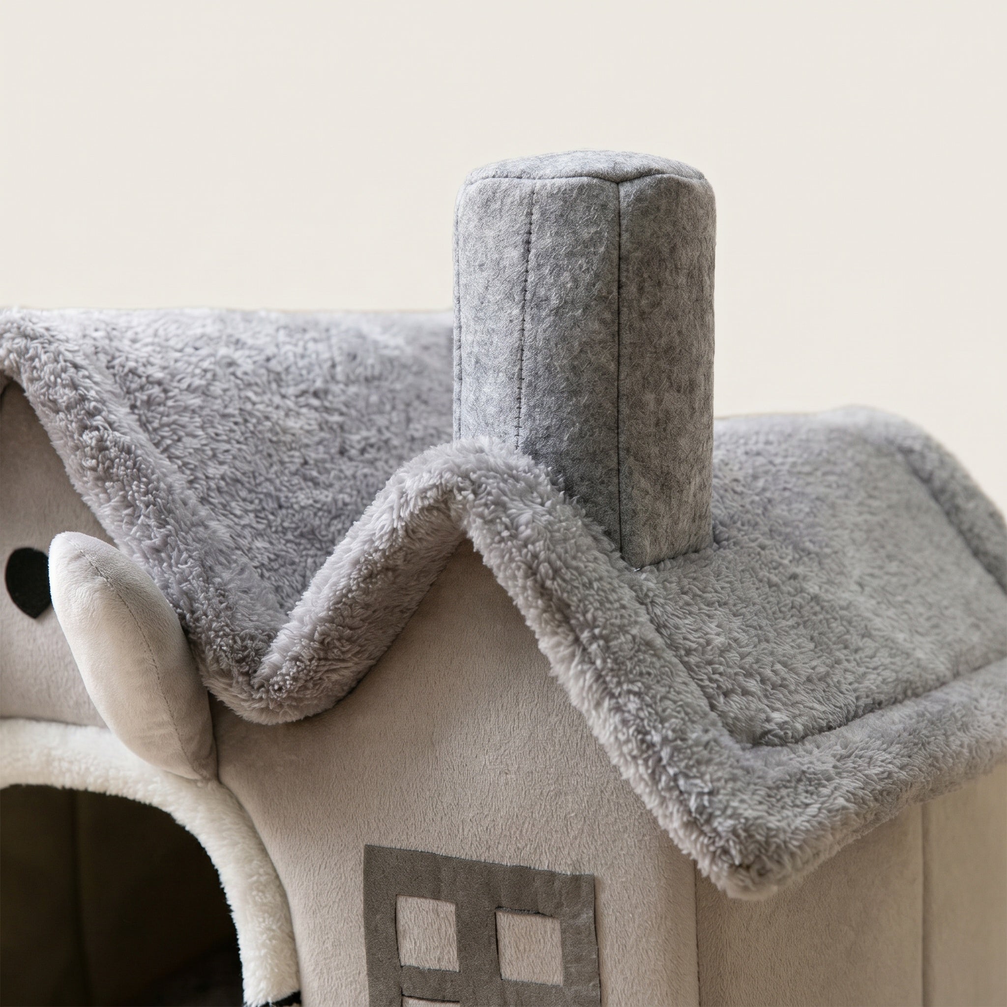 Maison pour chien en peluche design cosy