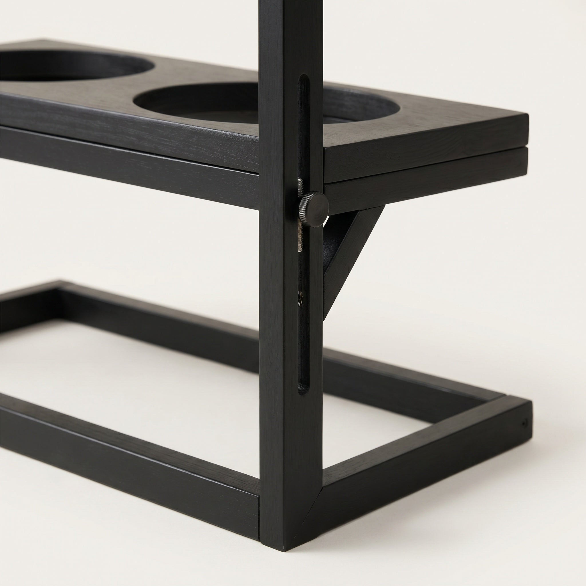 Gamelle surélevée noire en métal pour chien